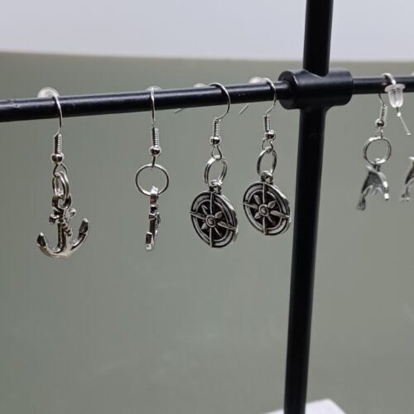 Lot of 4 Earrings Nautical Theme Silvertone Octopus Dolphin Compass Anchor - Picture 7 of 12